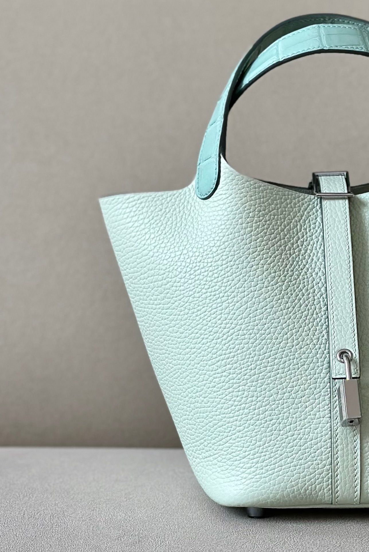 Hermes Picotin Crocodile skin with Togo #0S Vert Fizz 18-22cm