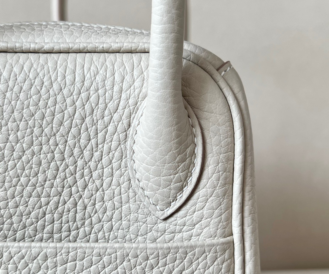 Hermes Lindy #10 Craie 19-26cm Togo