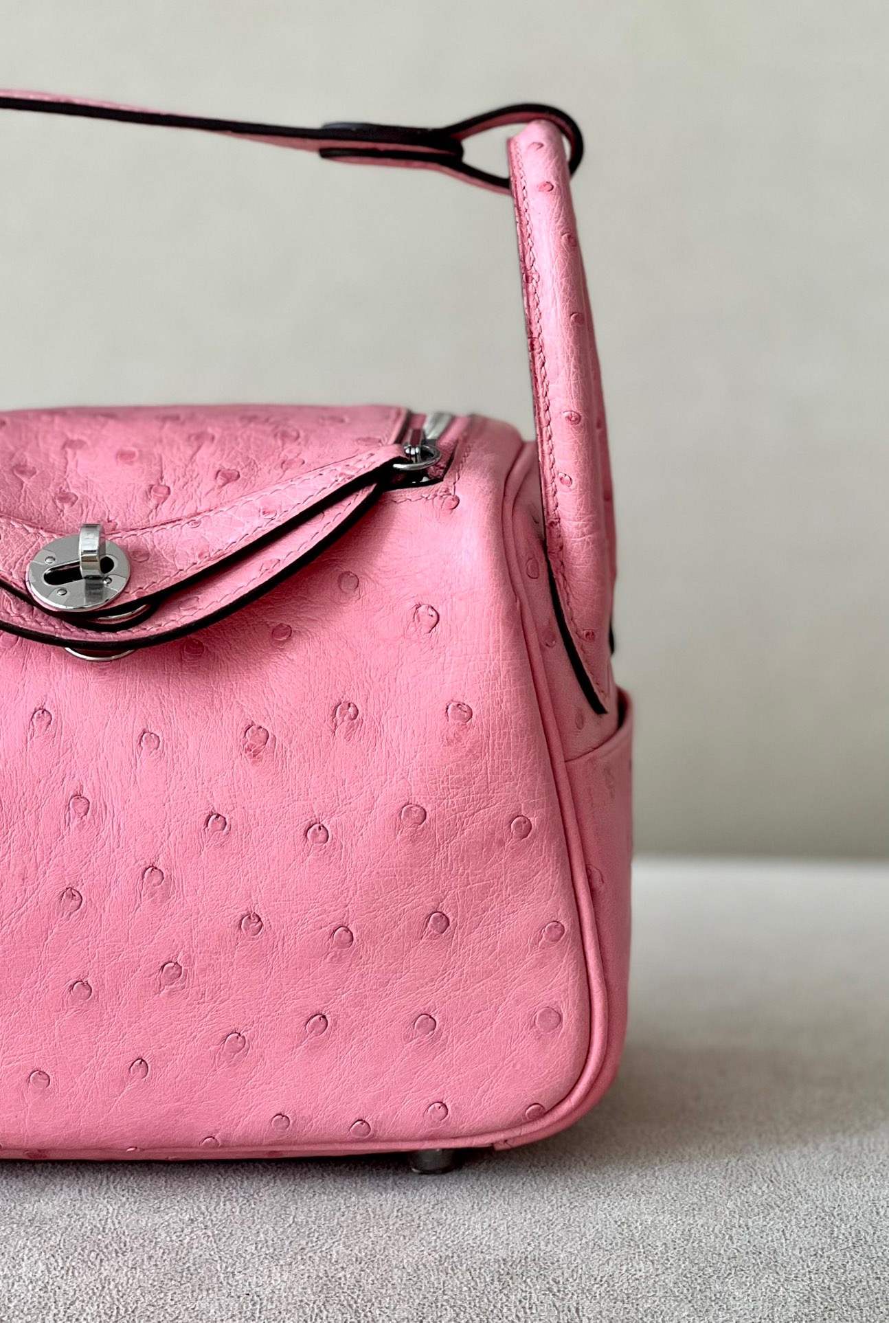 Ostrich skin Hermes Lindy #L4 Rose Bubblegum 19-26cm