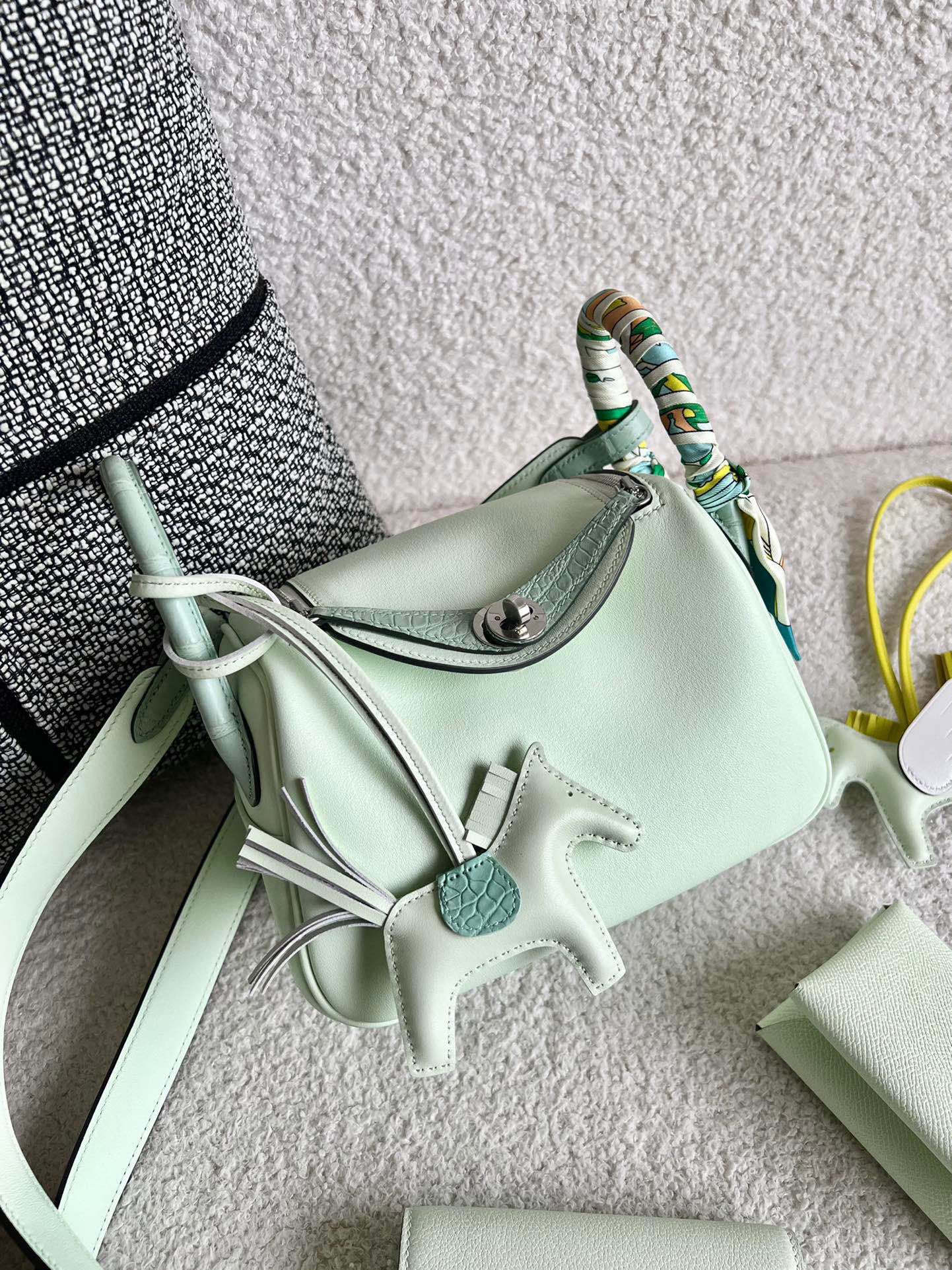 Crocodile with Siwft Hermes Lindy #0S Vert Fizz 19-26cm