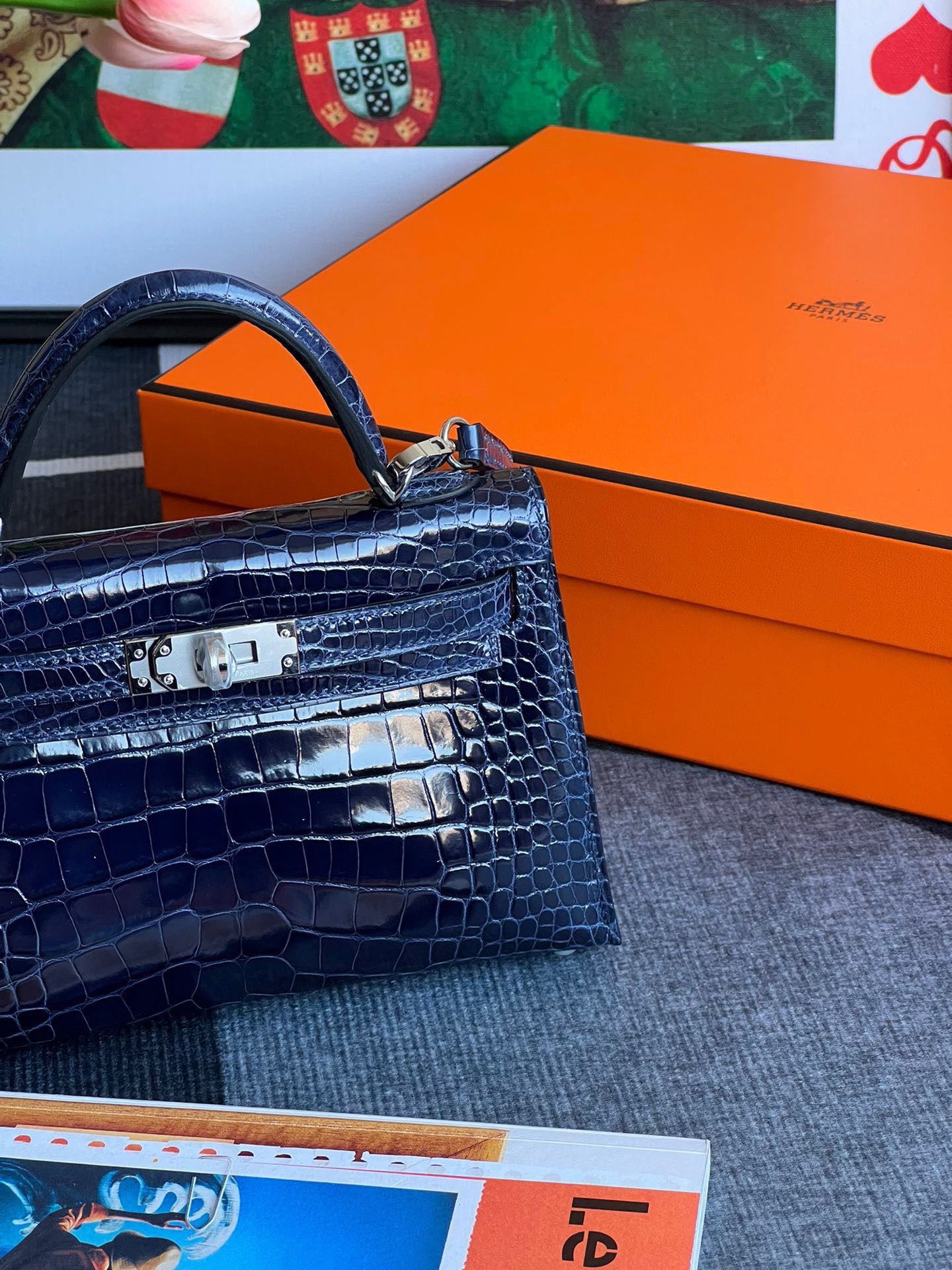 Crocodile skin Mini Kelly #73 Blue Sapphire