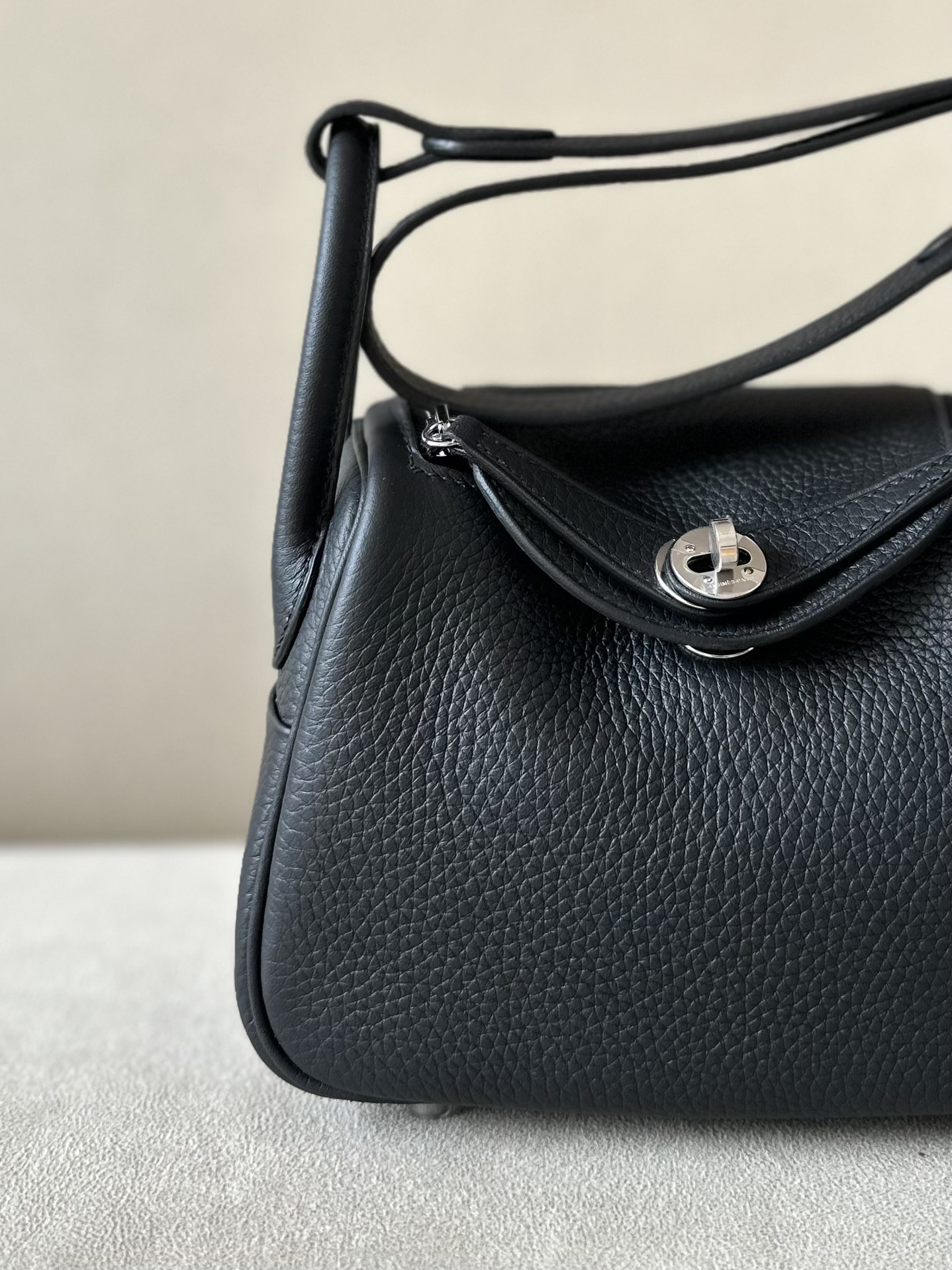 Hermes Lindy #89 Noir 19-26cm Togo