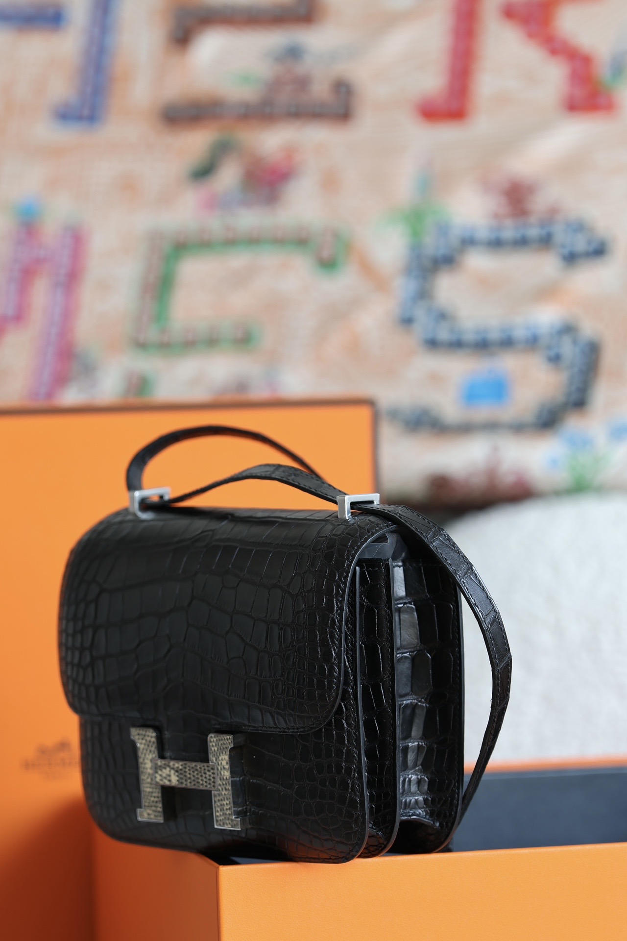 Constance skin with Lizard skin Constance #89 Nolr 19-24cm