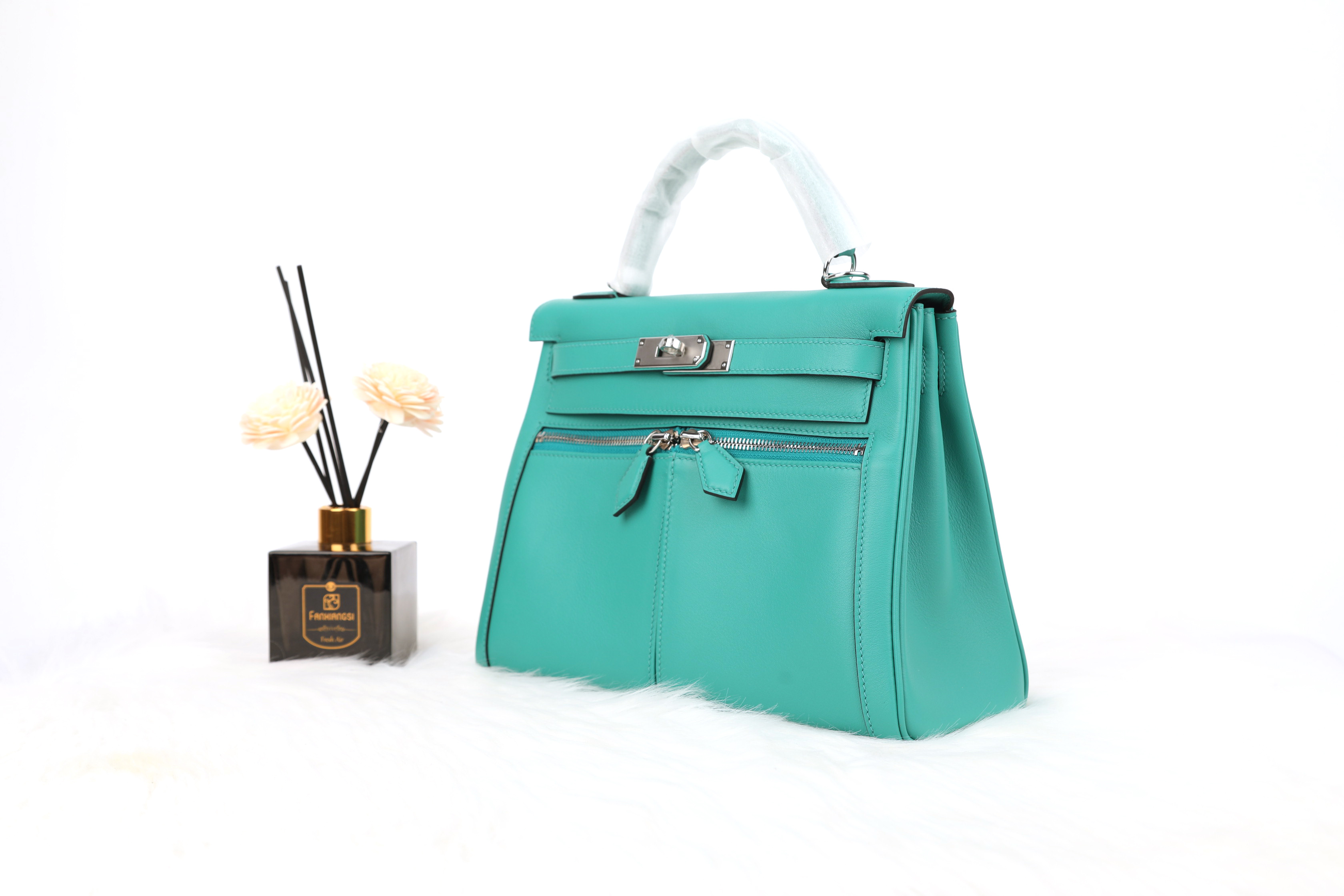 Hermes Lakis Kelly #7F Blue Izmir 28cm Swift