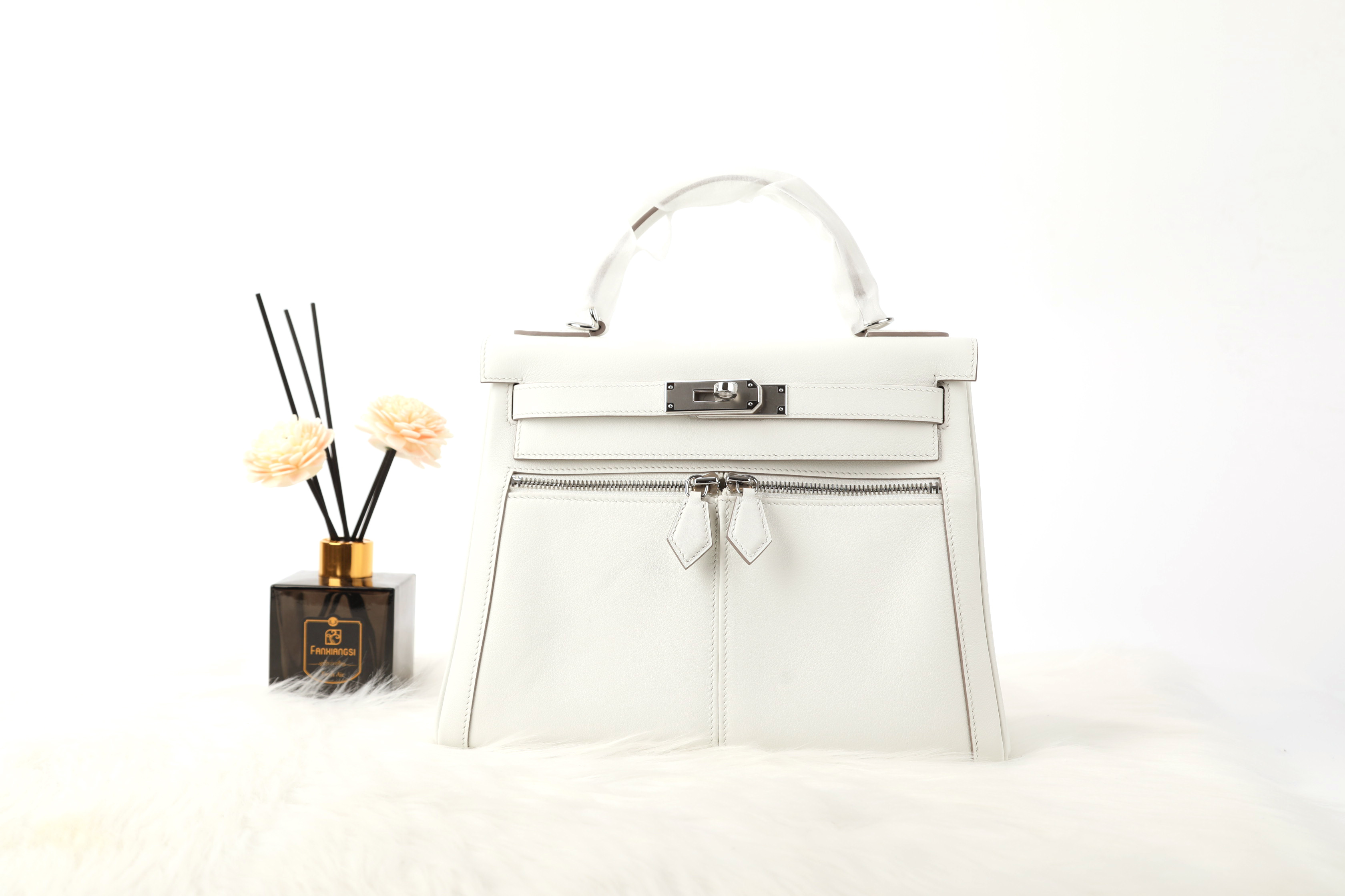 Hermes Lakis Kelly #10 Craie 28cm Swift