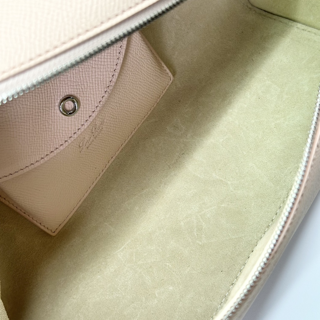 Loro Piana Extra Poket L19 cowhide