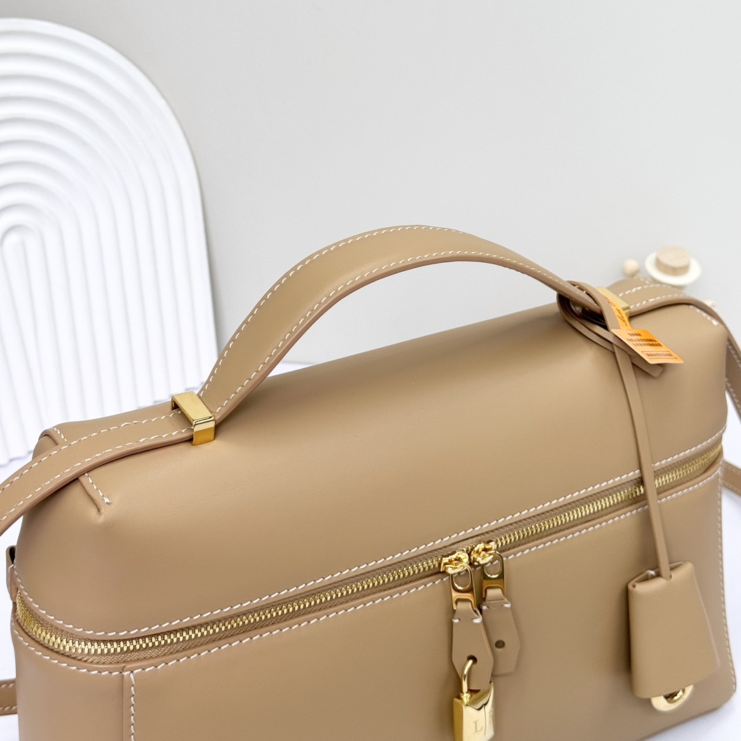 Loro Piana Extra Poket L19 cowhide