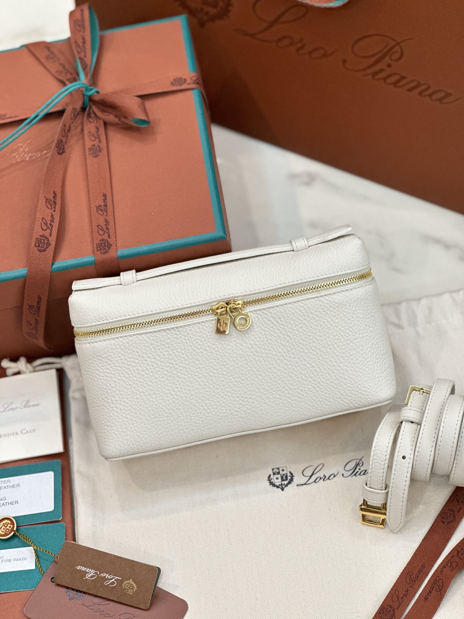 Loro Piana Extra Poket L19 cowhide