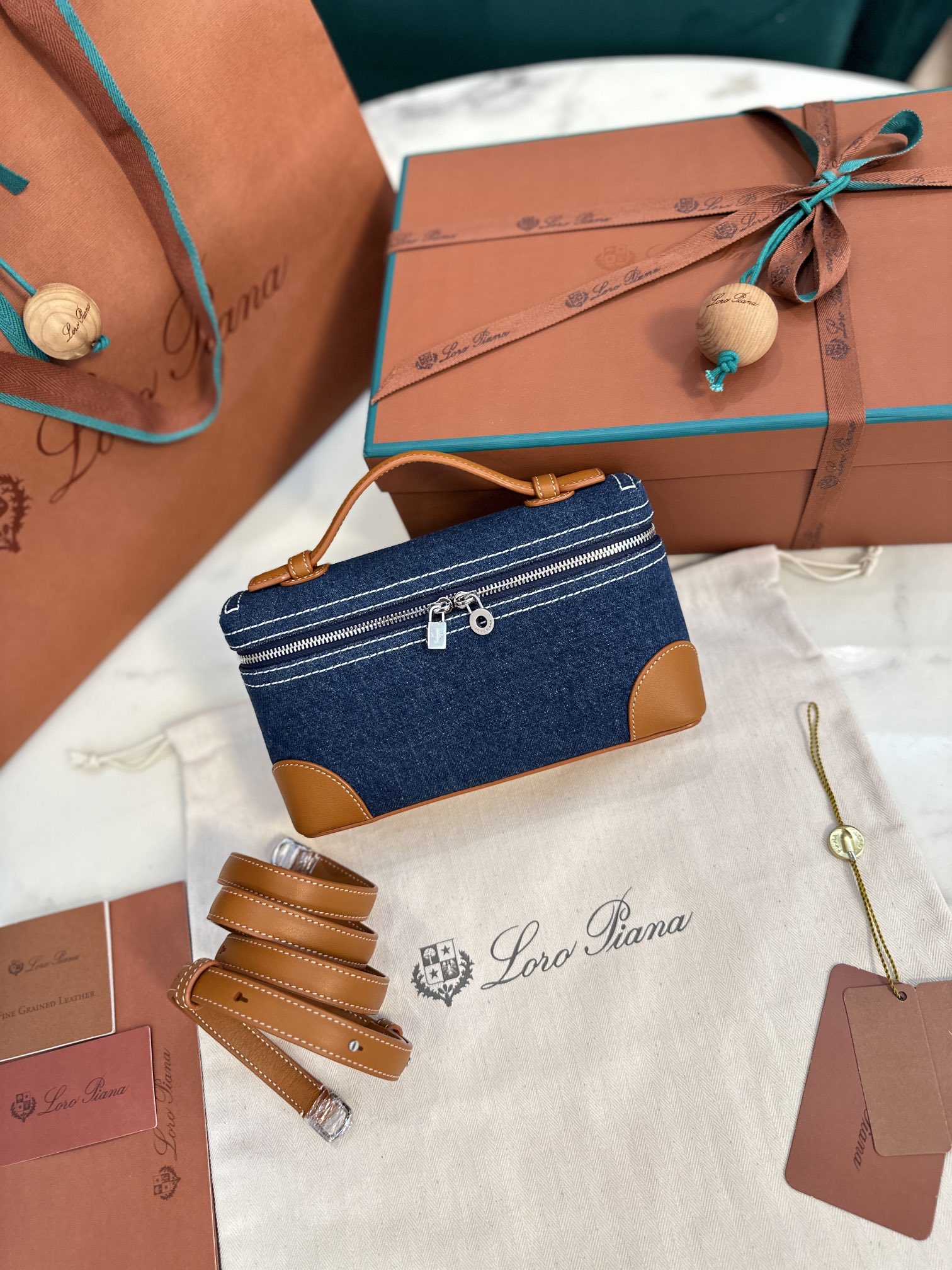 Loro Piana Extra Poket L19 Canvas + cowhide