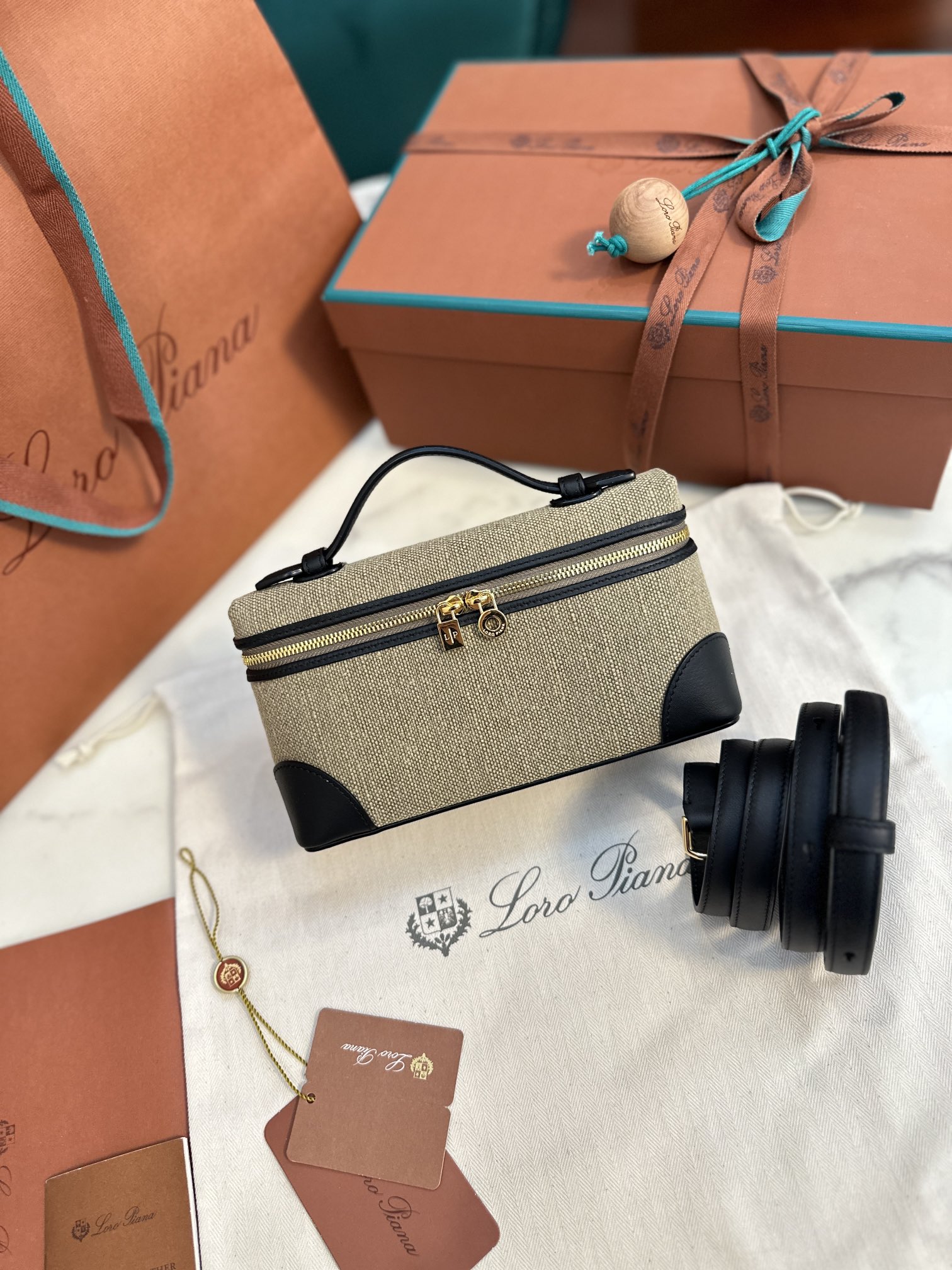 Loro Piana Extra Poket L19 Canvas + cowhide