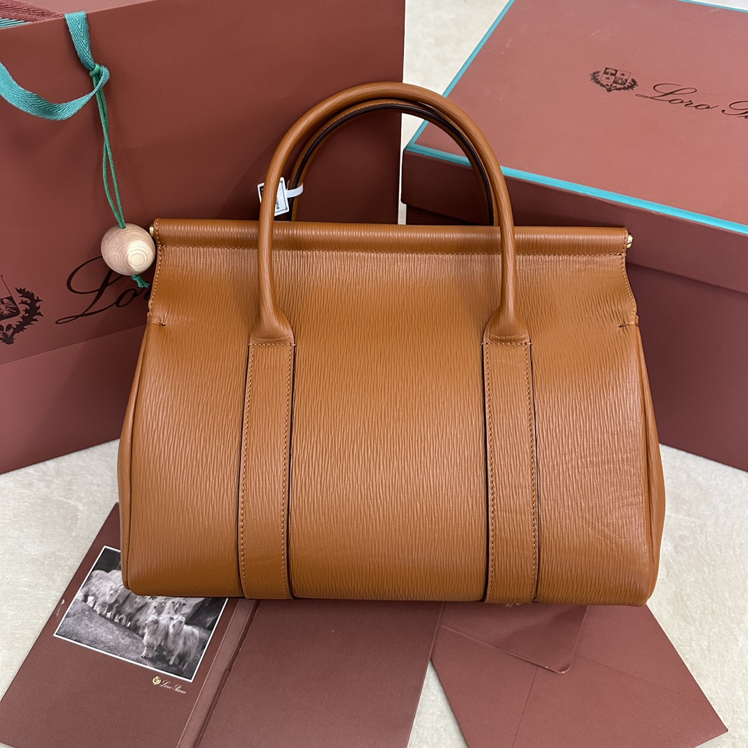 Loro PianaLoro piana Loom L25-L32 cowhide