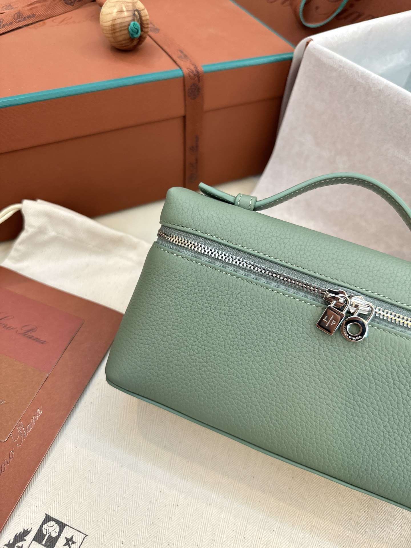 Loro Piana Extra Poket L19 cowhide