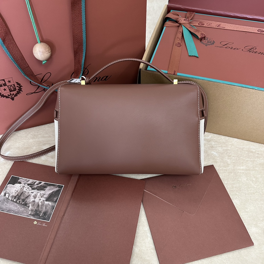 Loro Piana Extra Poket L19 Canvas + cowhide