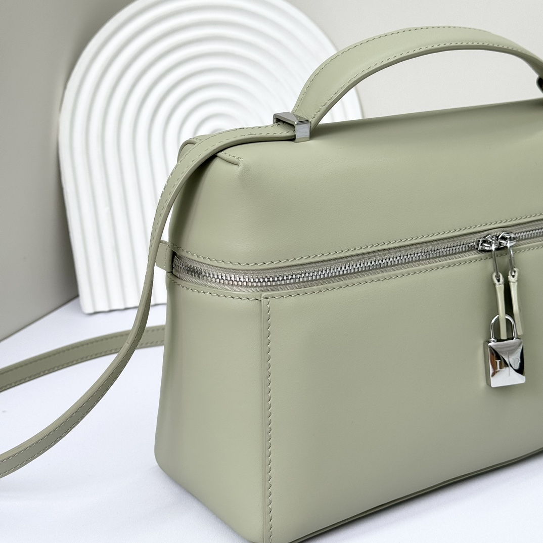 Loro Piana Extra Poket L19 cowhide