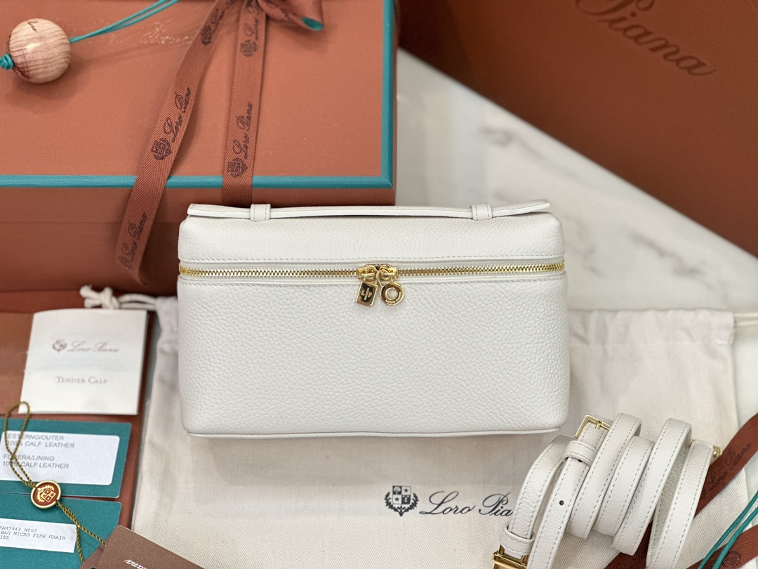 Loro Piana Extra Poket L19 cowhide