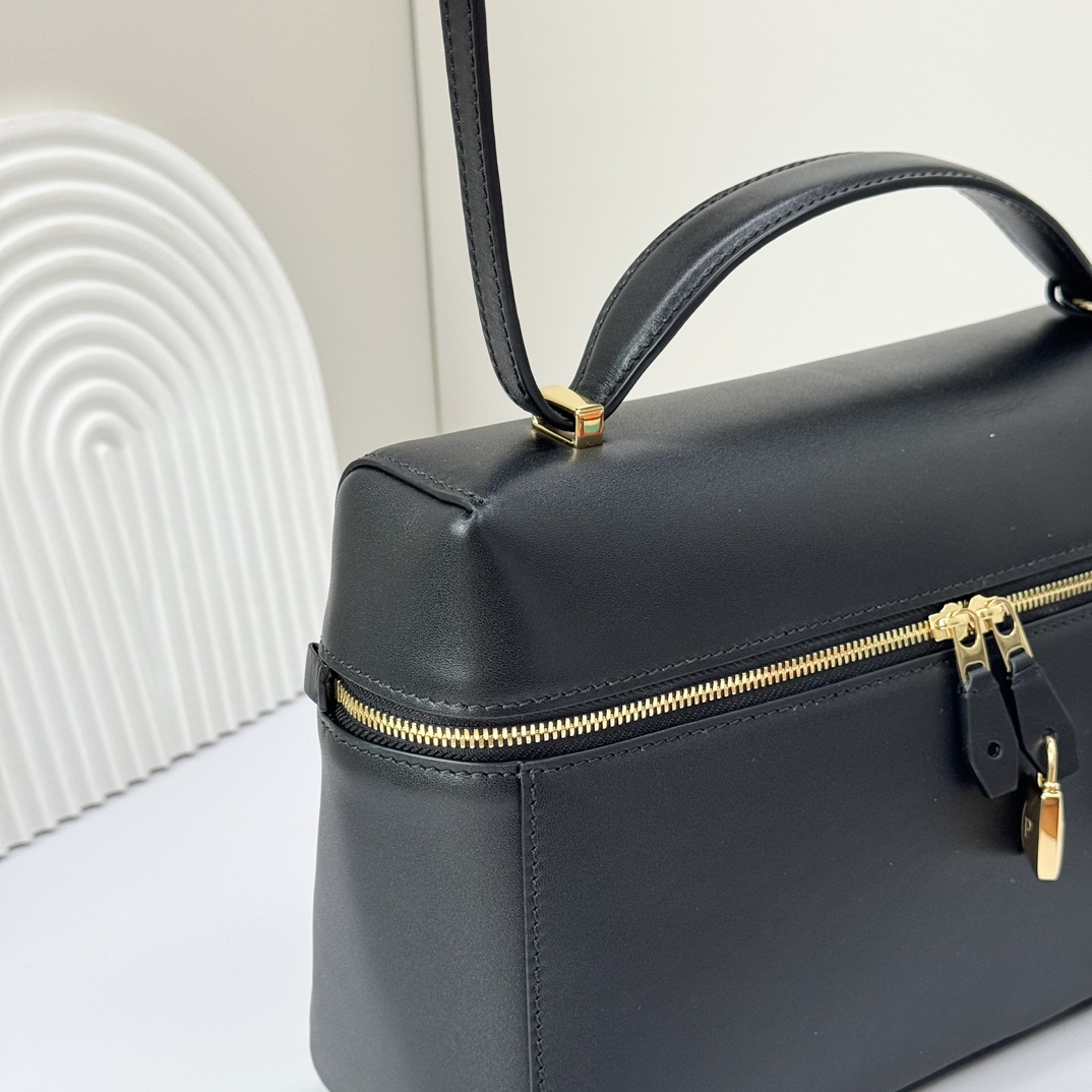 Loro Piana Extra Poket L19 cowhide