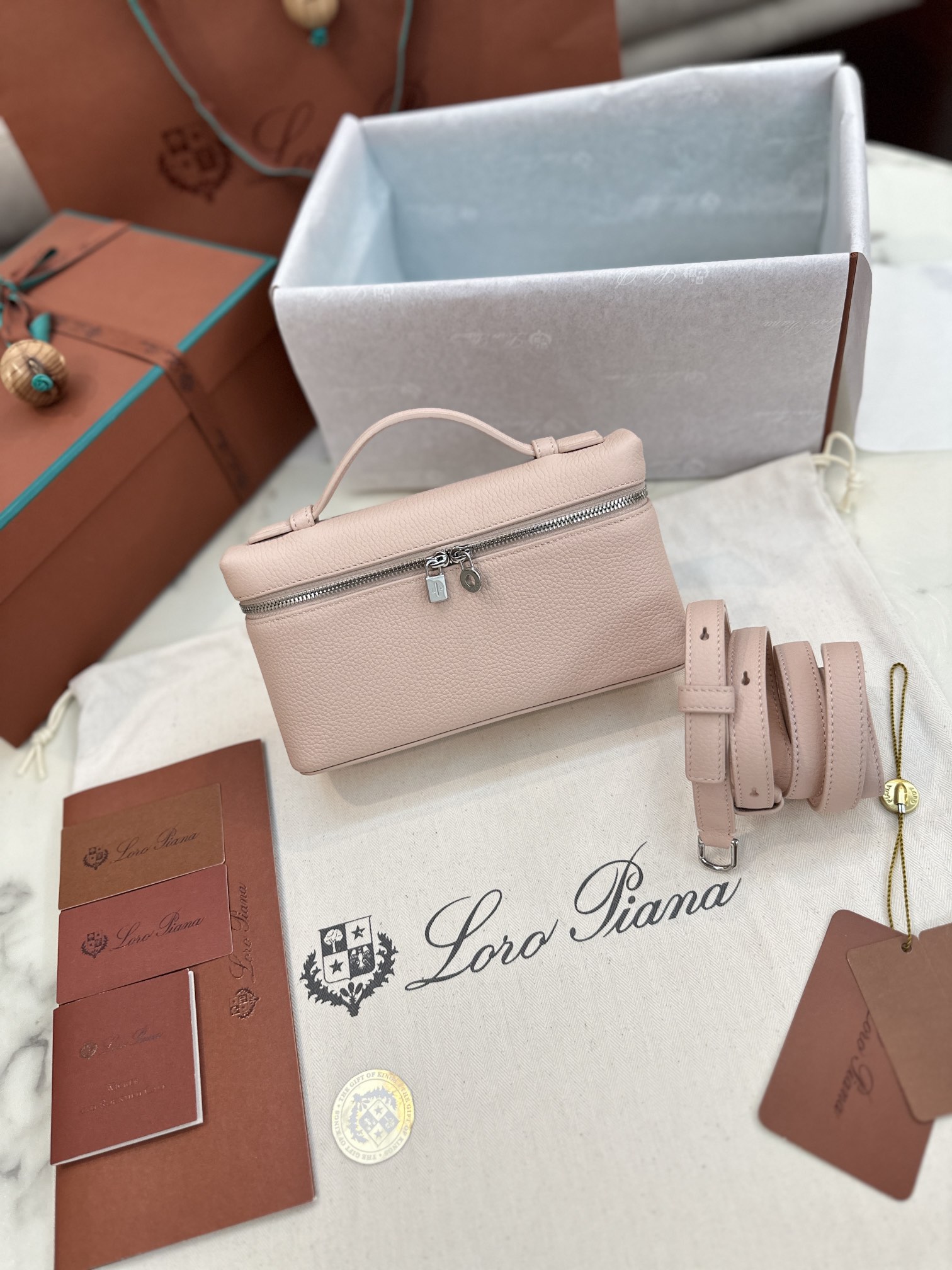 Loro Piana Extra Poket L19 cowhide