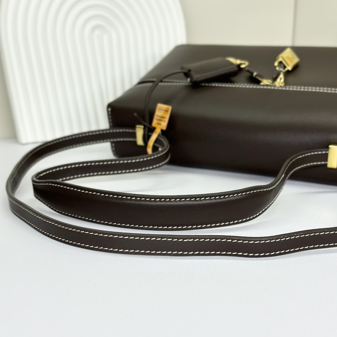 Loro Piana Extra Poket L19 cowhide