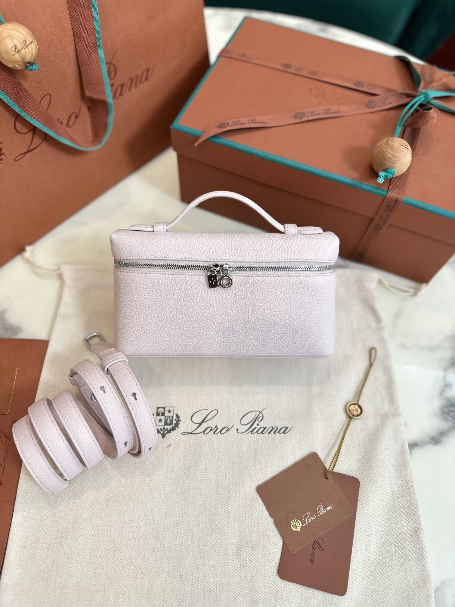 Loro Piana Extra Poket L19 cowhide