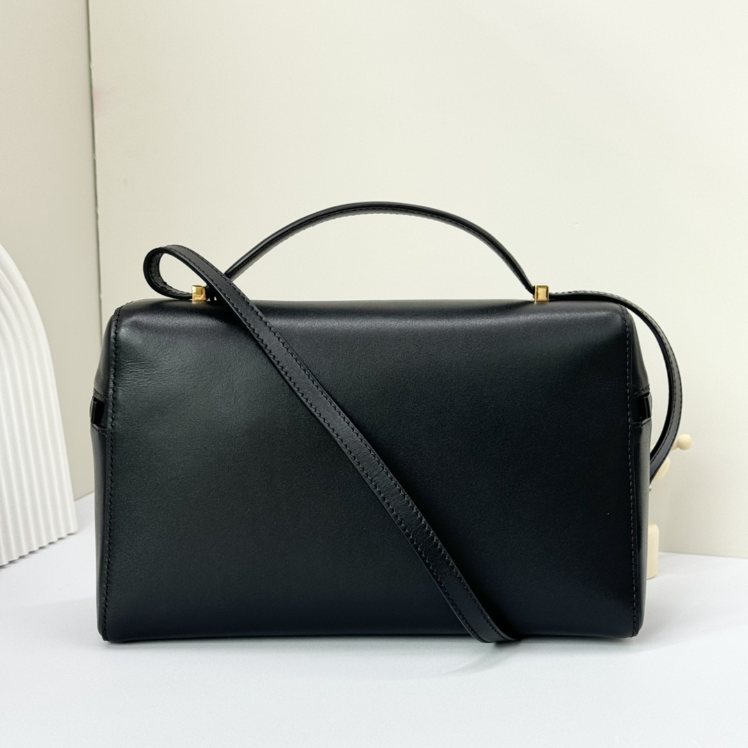 Loro Piana Extra Poket L19 cowhide