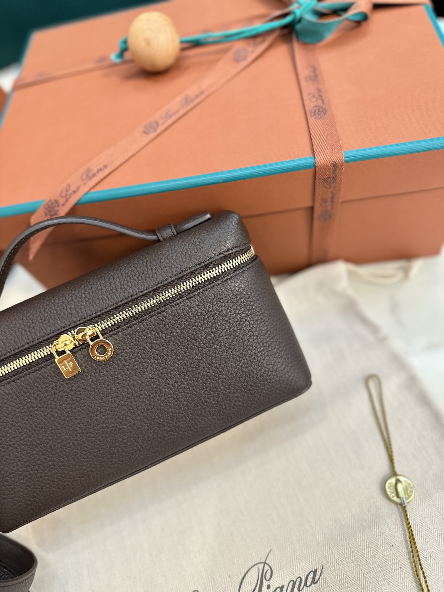 Loro Piana Extra Poket L19 cowhide