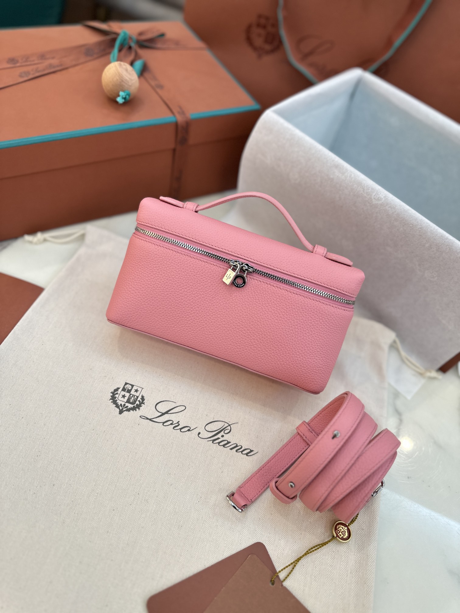 Loro Piana Extra Poket L19 cowhide