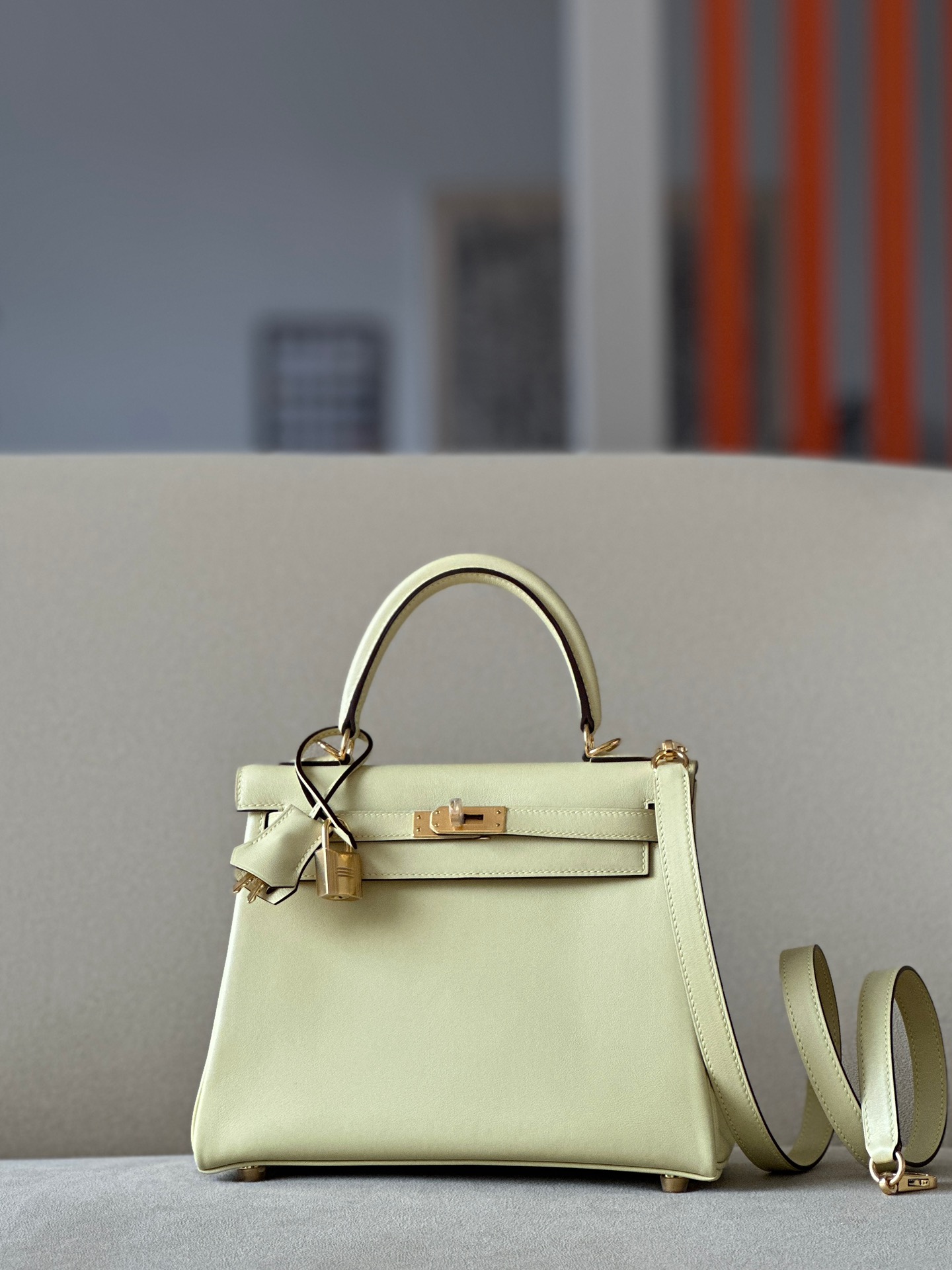 Hermes Kelly #1Z Jaune Poussin  25-32cm Swift