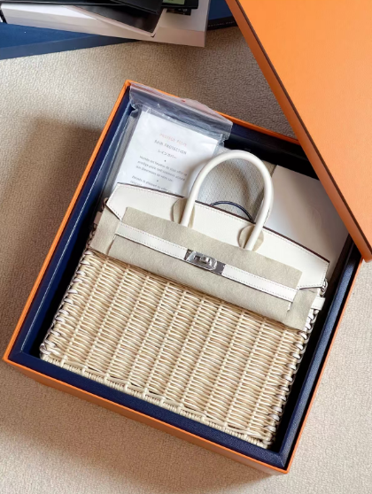 Hermes Kelly Picnic 20-25cm