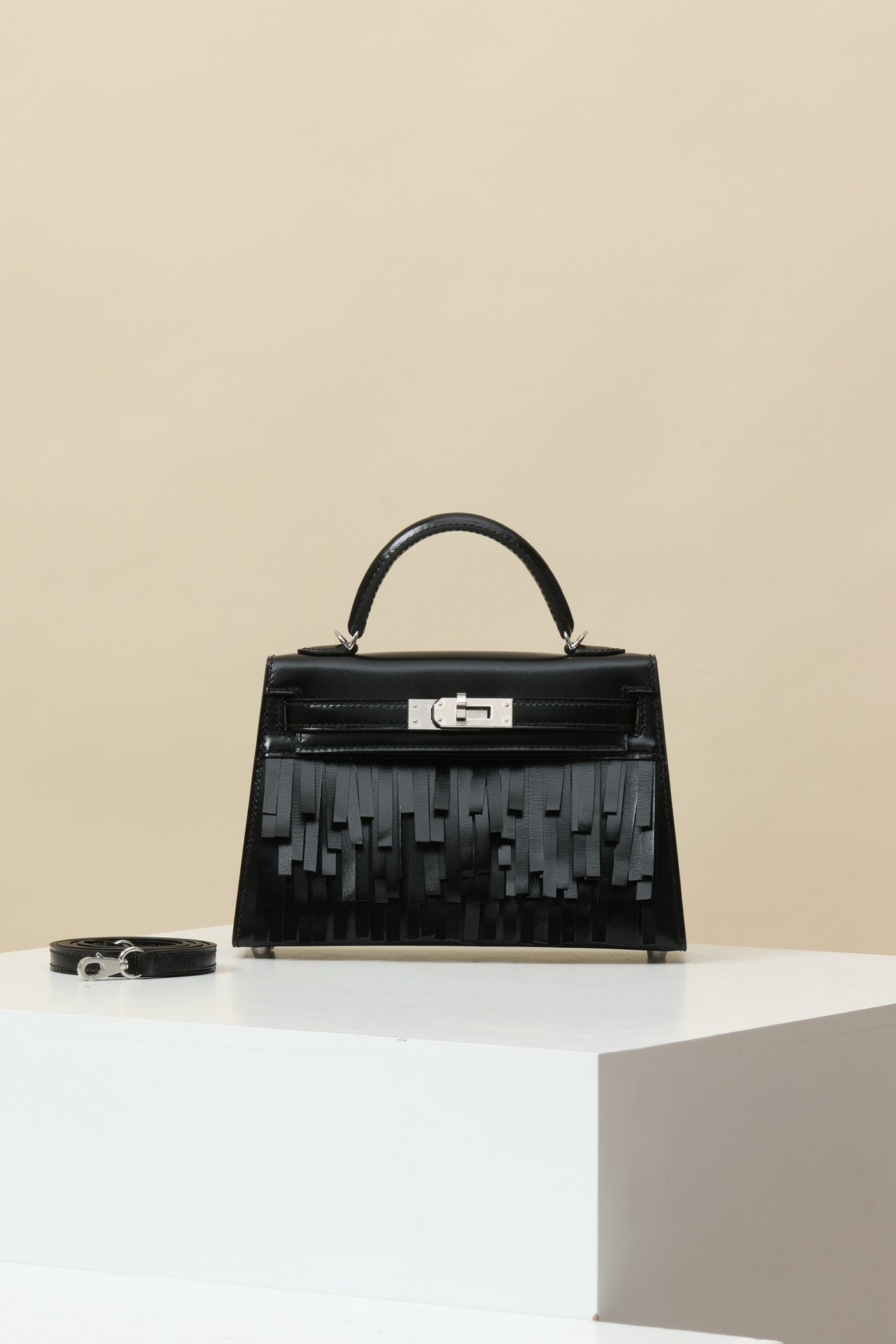 Hermes Tadelakt Kelly #89 Nolr  Cyclamen 25cm