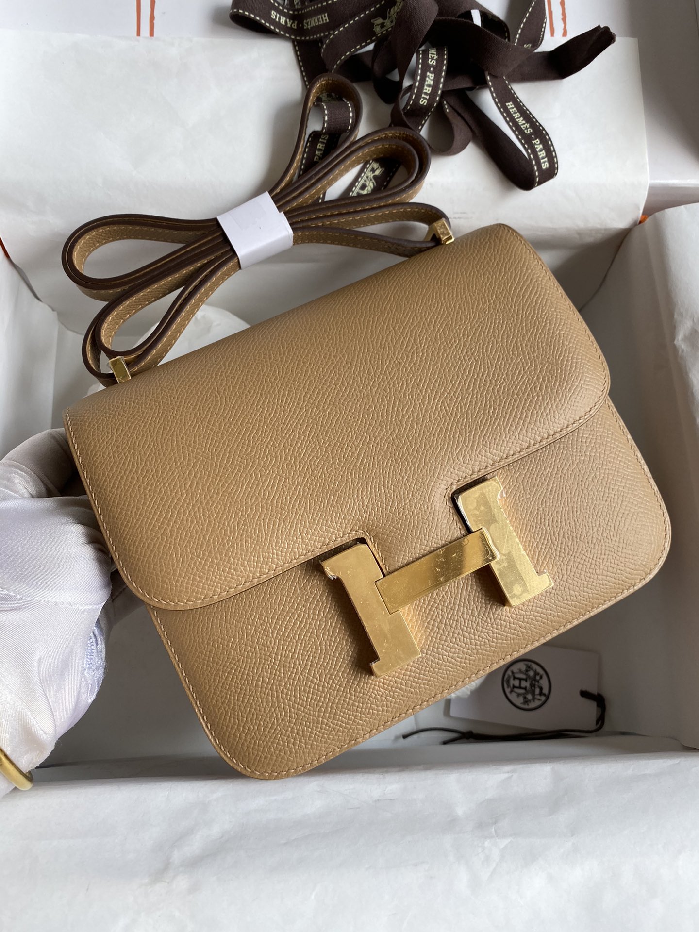 Hermes Constance #0M Chai 19-24cm Epsom