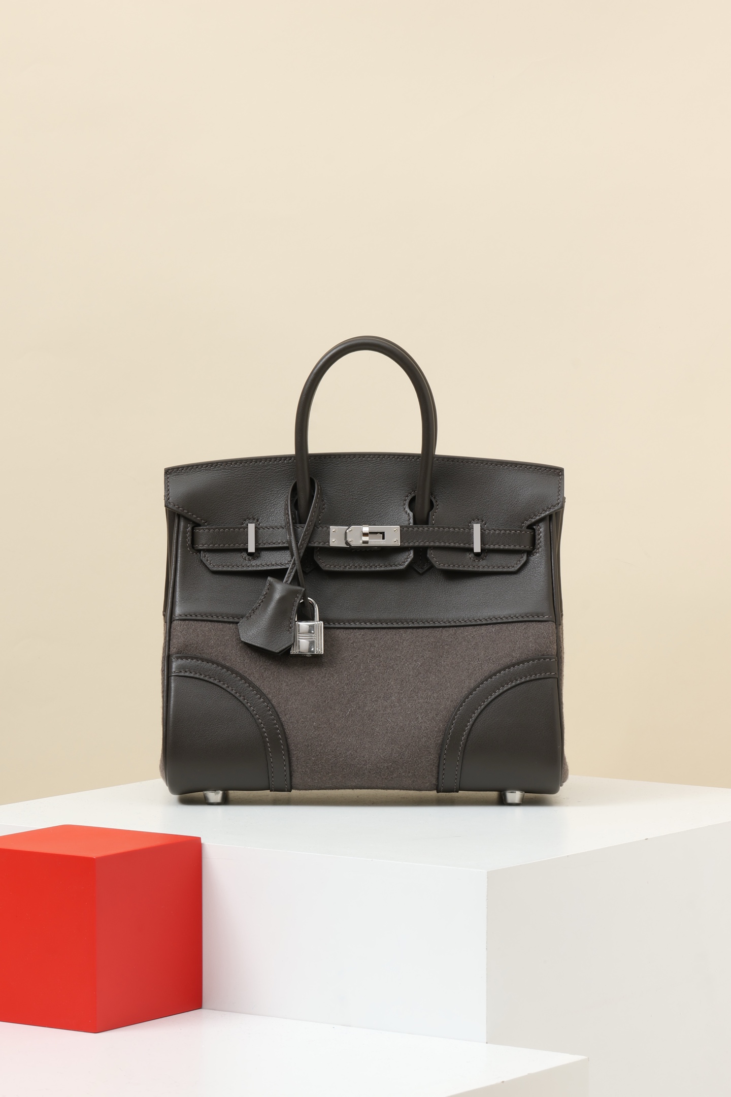 Hermes Wool felt with Swift leather #45 MArron 30cm