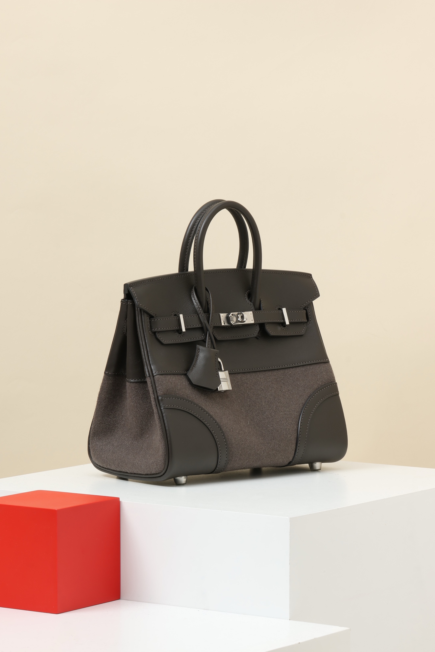 Hermes Wool felt with Swift leather #45 MArron 30cm