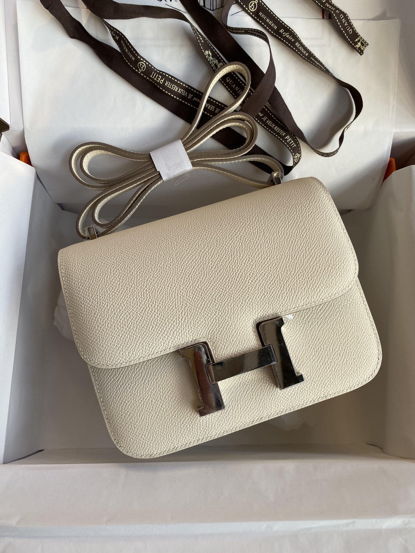 Hermes Constance #10 Craie 19-24cm Epsom