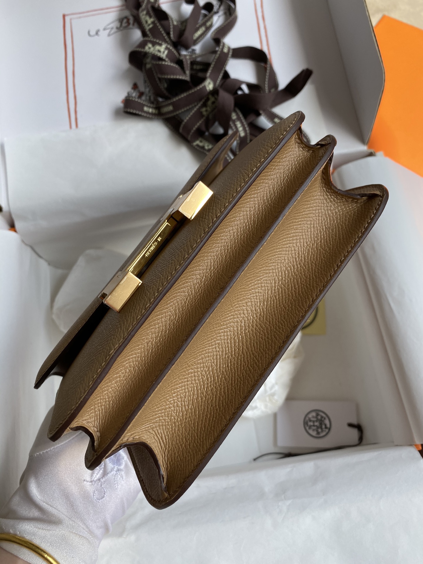 Hermes Constance #0M Chai 19-24cm Epsom