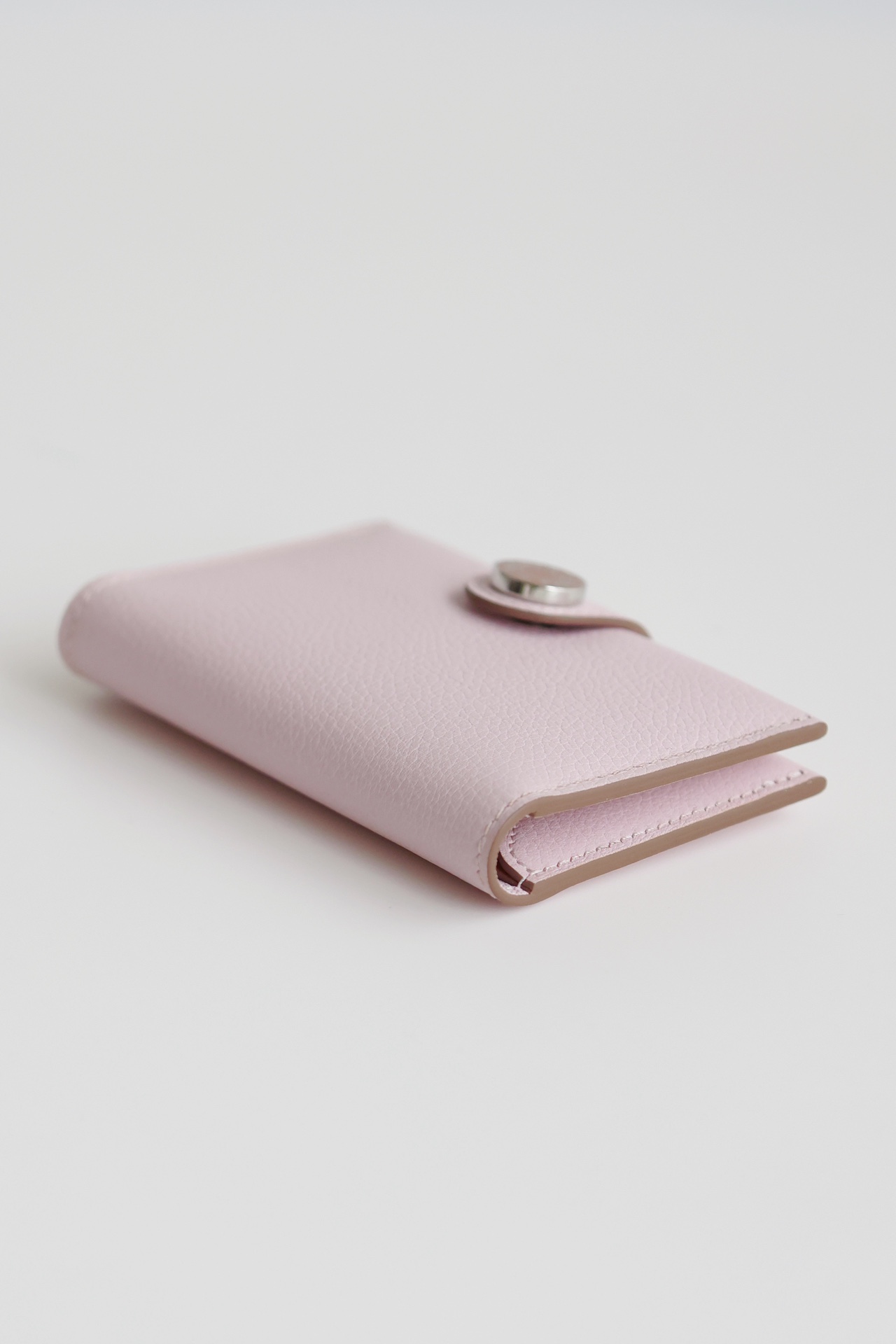 Hermes #09 Mauve pale 10.5cm Evergrain Franc hardware Wallet