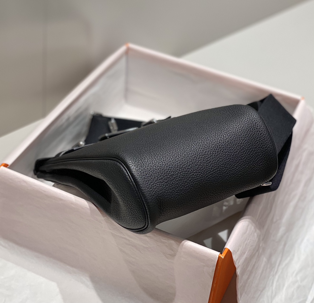 Hermes HAC a dos #73 Blue Sapphire Togo 26cm