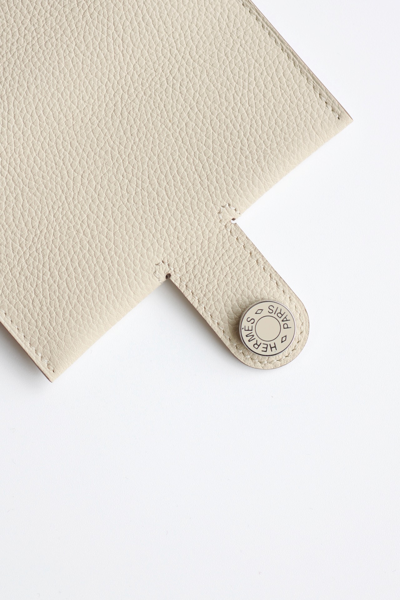 Hermes #10 Craie 10.5cm Evergrain Franc hardware Wallet