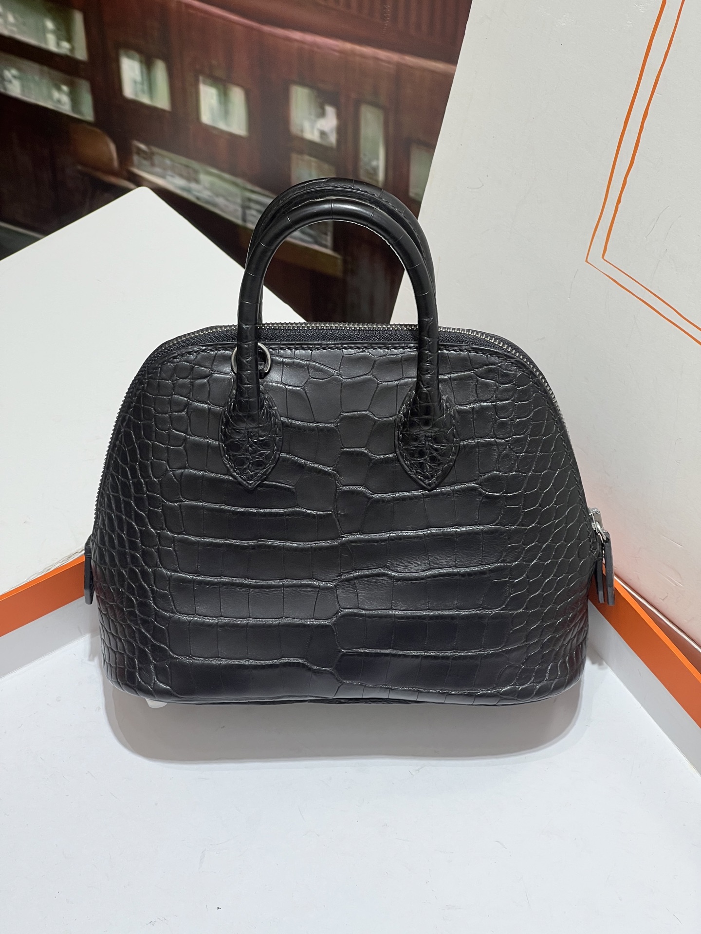 Crocodile skin Bolied #89 Noir 18-25cm