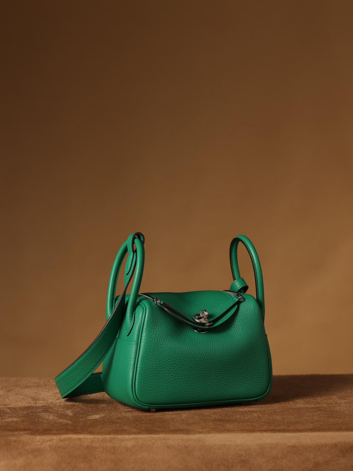 Hermes Lindy #U4 Vert Vertigo 19-26cm Togo