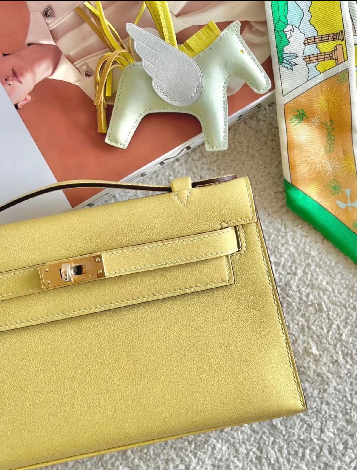 Hermes Kelly #1Z Jaune Poussin  22cm Swift