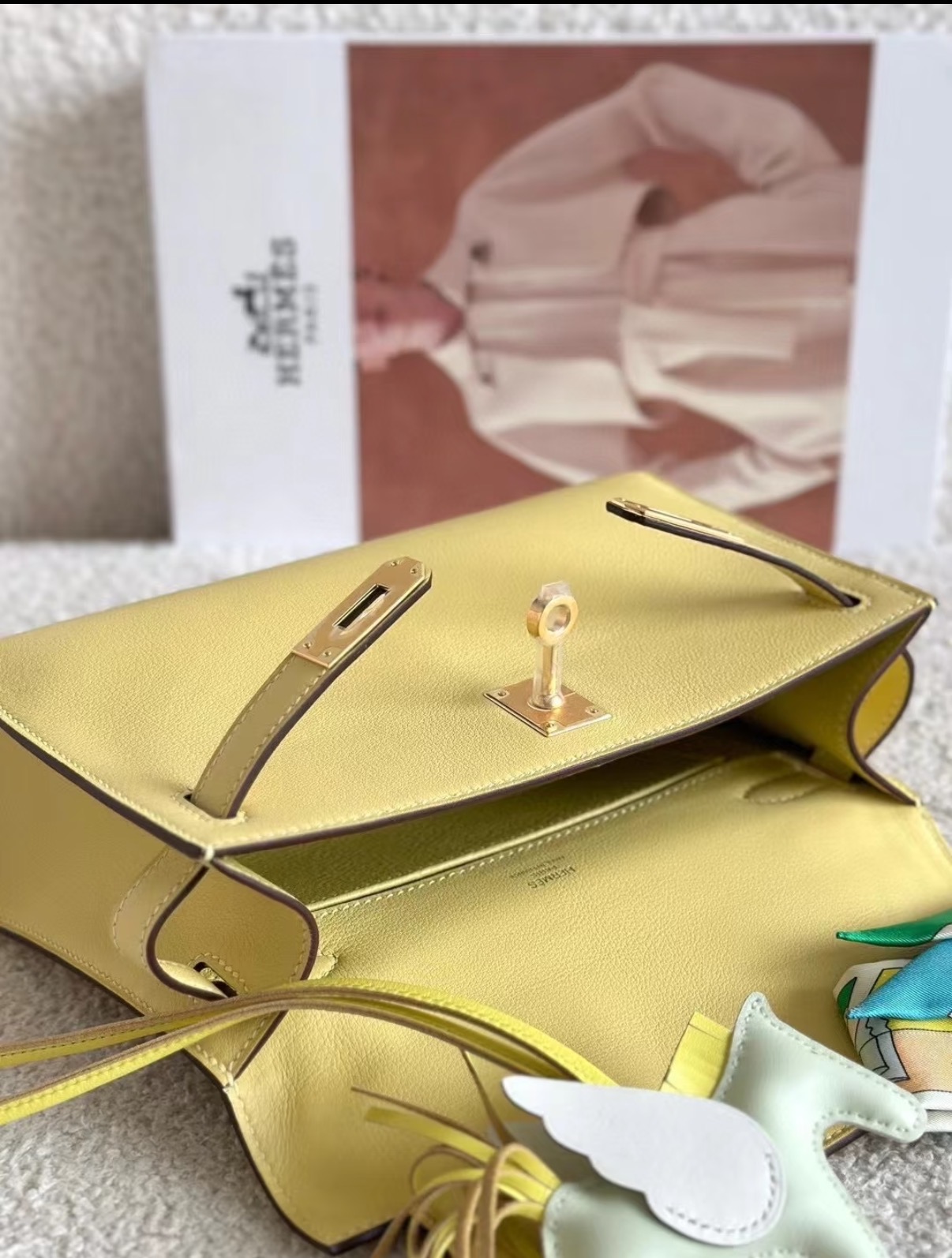 Hermes Kelly #1Z Jaune Poussin  22cm Swift