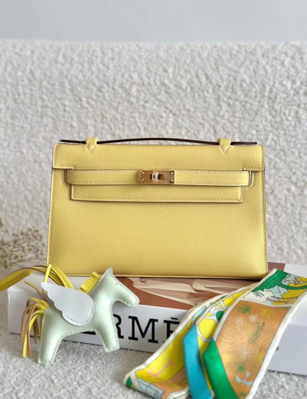 Hermes Kelly #1Z Jaune Poussin  22cm Swift